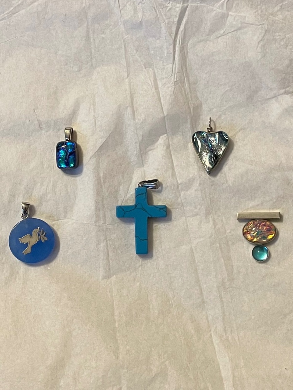 EUC/VERY GOOD Bundle Handmade Pendants Blue Tones
